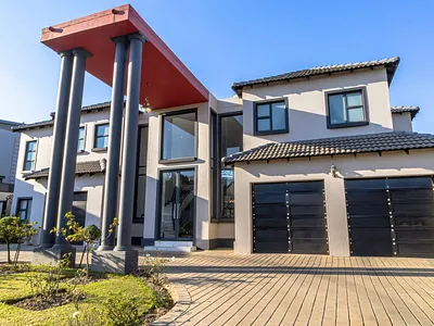 7 Bedroom House For Sale in Centurion - img