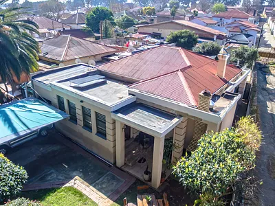 3 Bedroom House For Sale in Johannesburg - ajWO.webp