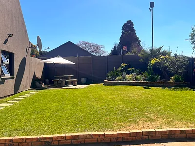 4 Bedroom House For Sale in Alberton - ryVh.webp
