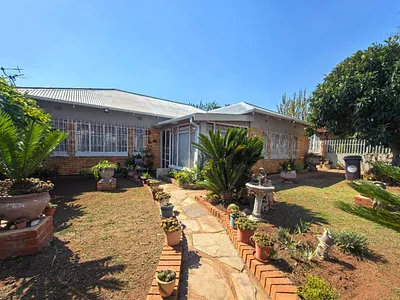 3 Bedroom House For Sale in Johannesburg - Zi6p.webp