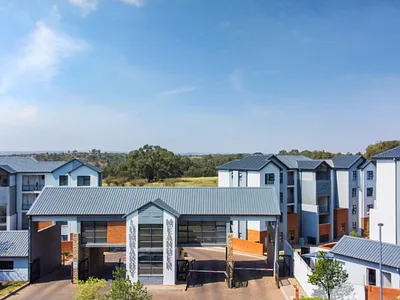 2 Bedroom Apartment To Rent in Pretoria - AakE.webp