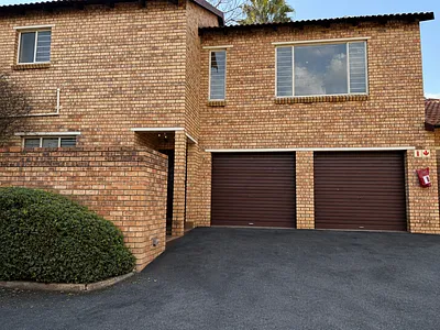 4 Bedroom Townhouse To Rent in Randburg - img