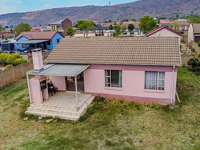 3 Bedroom House For Sale in Pretoria - g4fy.webp