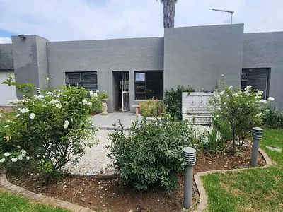 4 Bedroom House For Sale in Alberton - cH3t.webp