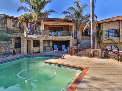6 Bedroom House For Sale in Johannesburg - JtNU.webp