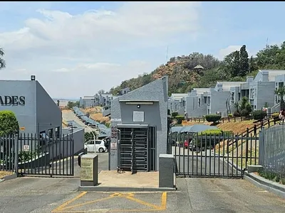 2 Bedroom Townhouse For Sale in Johannesburg - Lt0u.webp