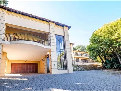 4 Bedroom House For Sale in Johannesburg - N0BI.webp