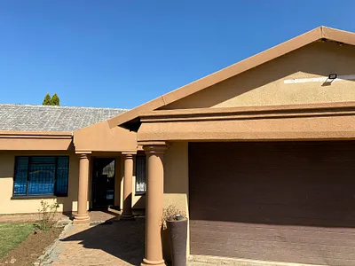 3 Bedroom House For Sale in Alberton - nlKE.webp