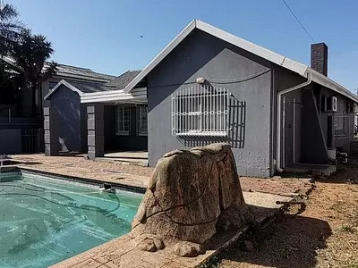 3 Bedroom House For Sale in Johannesburg - xTCu.webp