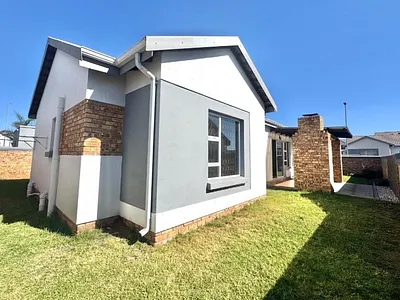 3 Bedroom House For Sale in Johannesburg - BZPn.webp