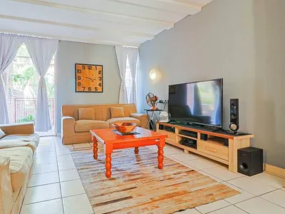 2 Bedroom House For Sale in Johannesburg - img