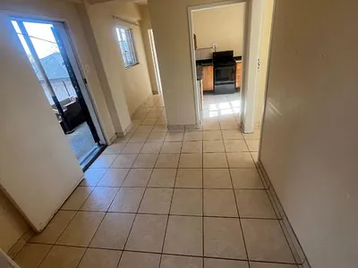 1 Bedroom Apartment For Sale in Johannesburg - img