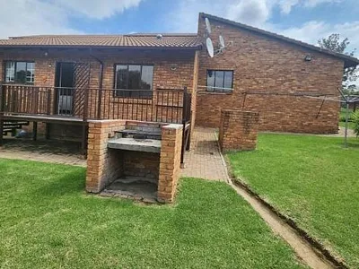 2 Bedroom Townhouse For Sale in Alberton - wtp1.webp