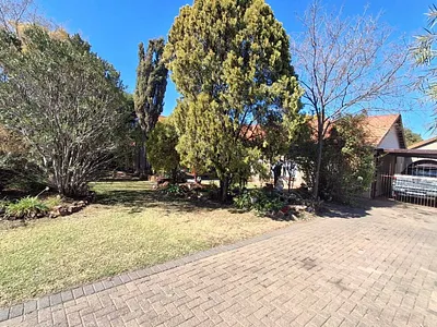 3 Bedroom House For Sale in Alberton - aR5f.webp