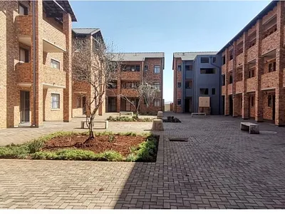 1 Bedroom Townhouse For Sale in Alberton - rz7n.webp