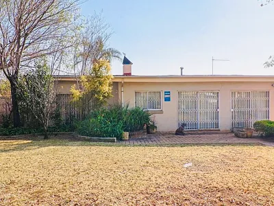 3 Bedroom House For Sale in Johannesburg - mNd3.webp