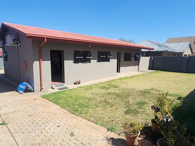 3 Bedroom House For Sale in Alberton - daua.webp