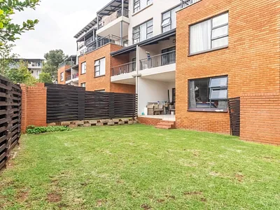 3 Bedroom Apartment For Sale in Johannesburg - img