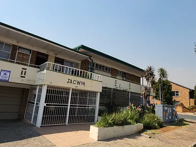 2 Bedroom Townhouse For Sale in Alberton - eH3I.webp