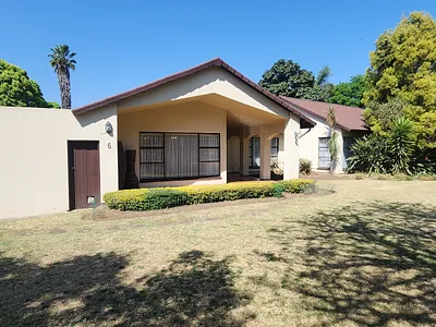 3 Bedroom House For Sale in Alberton - HA0b.webp