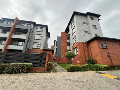 3 Bedroom Apartment For Sale in Johannesburg - ONLx.webp