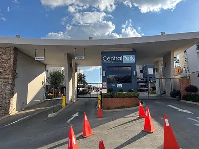 3 Bedroom Apartment For Sale in Johannesburg - ZPIZ.webp