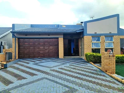 4 Bedroom House To Rent in Soweto - img