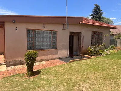3 Bedroom House For Sale in Johannesburg - tlwy.webp