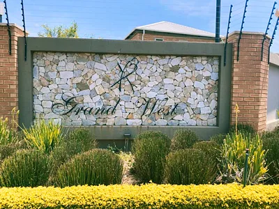 2 Bedroom Apartment For Sale in Pretoria - T4Hc.webp