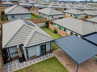 3 Bedroom House For Sale in Lion Pride Lifestyle Estate, Randburg - YSUo.webp