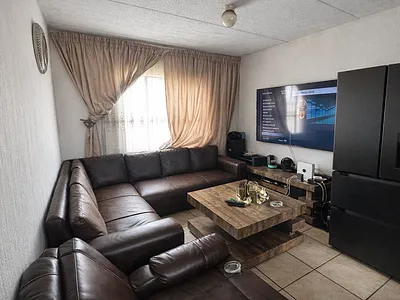 2 Bedroom Apartment To Rent in Kempton Park - img