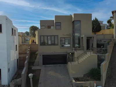 2 Bedroom House For Sale in Johannesburg - img