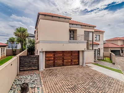 6 Bedroom House For Sale in Boksburg - DGcp.webp