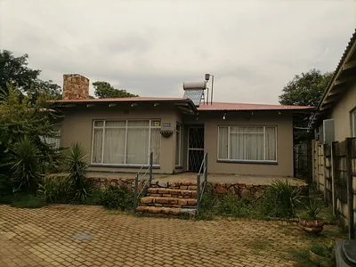 10 Bedroom House For Sale in Heidelberg - img