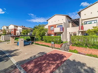 2 Bedroom Apartment For Sale in Randburg - img
