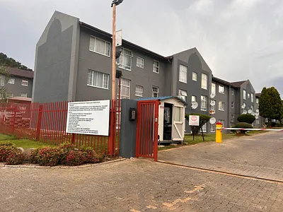 2 Bedroom Apartment For Sale in Johannesburg - img