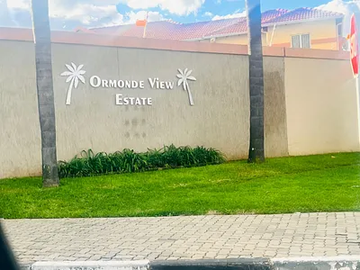 2 Bedroom Apartment For Sale in Johannesburg - bwEg.webp