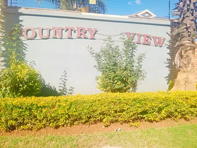 3 Bedroom Townhouse To Rent in Pretoria - LcqG.webp