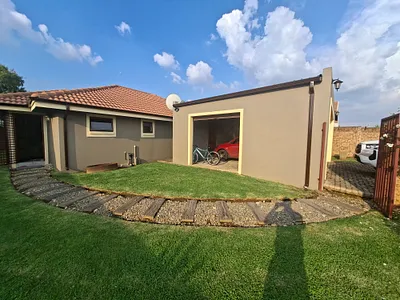 3 Bedroom House For Sale in Boksburg - 2Hqx.webp