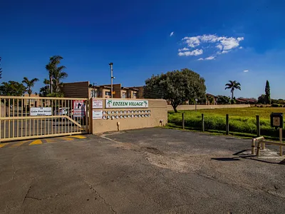 3 Bedroom Apartment To Rent in Kempton Park - XFAL.webp