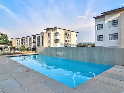 2 Bedroom Apartment For Sale in Amanzimtoti - kKkt.webp