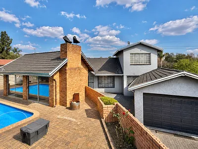 6 Bedroom House For Sale in Kempton Park - img