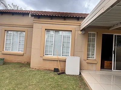 3 Bedroom House For Sale in Kempton Park - img