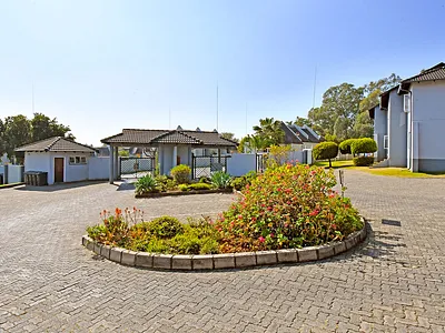 1 Bedroom Apartment For Sale in Randburg - 6Qac.webp