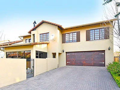 4 Bedroom House For Sale in Sandton - img