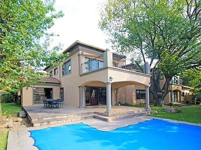 4 Bedroom House For Sale in Sandton - wMfg.webp