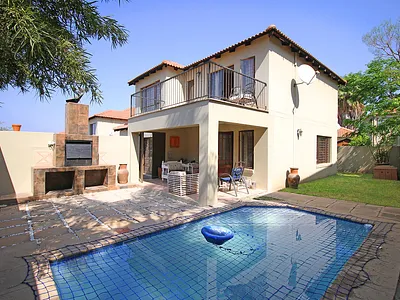 3 Bedroom House For Sale in Sandton - raGd.webp