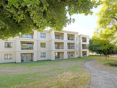 2 Bedroom Townhouse For Sale in Sandton - OwV4.webp