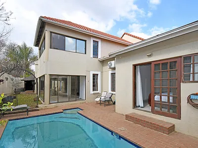 4 Bedroom House For Sale in Sandton - dBdd.webp