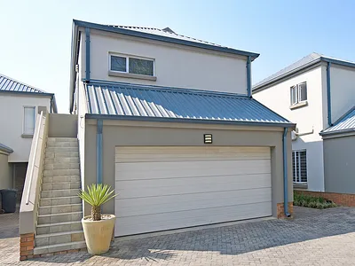 4 Bedroom House For Sale in Sandton - XZH2.webp